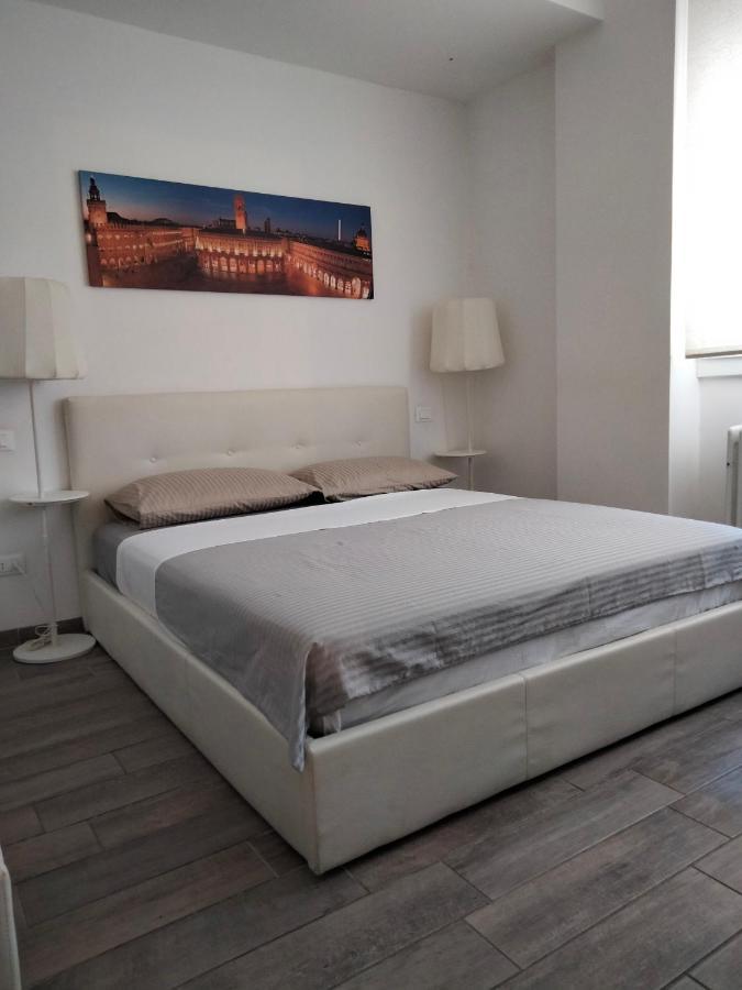 Casavacanzacentrale Privato Apartman Bologna Kültér fotó