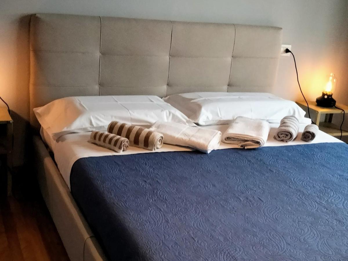 Casavacanzacentrale Privato Apartman Bologna Kültér fotó