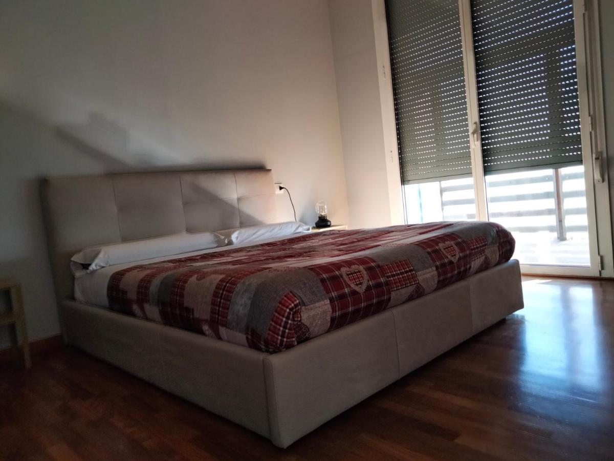 Casavacanzacentrale Privato Apartman Bologna Kültér fotó